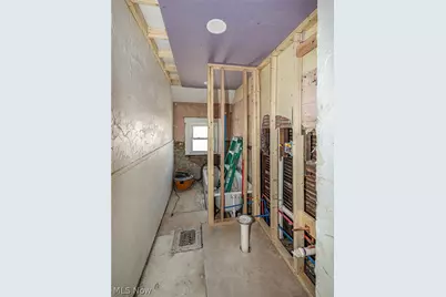 1107 W 2nd Street, Lorain, OH 44052 - Photo 43