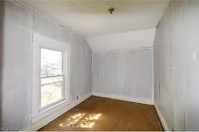 1107 W 2nd Street, Lorain, OH 44052 - Photo 37