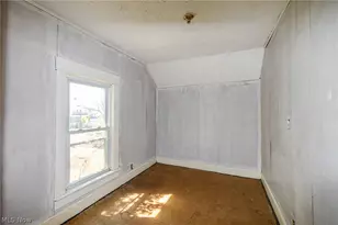 1107 W 2nd St, Lorain, OH 44052 - Photo 37