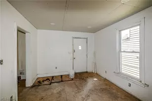 1107 W 2nd St, Lorain, OH 44052 - Photo 25