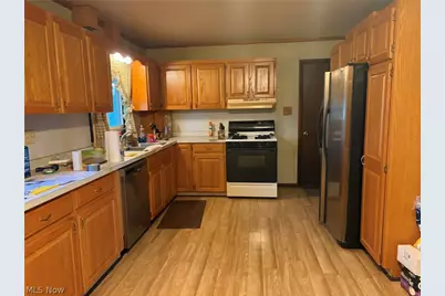 517 E 5th Street, West Lafayette, OH 43845 - Photo 5