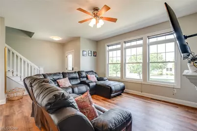 2750 Himelrigh Boulevard, Barberton, OH 44203 - Photo 13