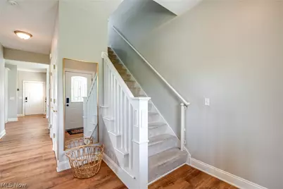2750 Himelrigh Boulevard, Barberton, OH 44203 - Photo 11