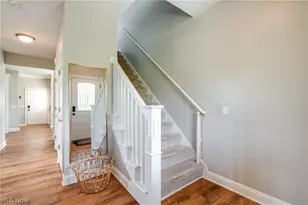 2750 Himelrigh Blvd, Barberton, OH 44203 - Photo 11