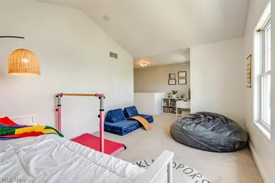 2750 Himelrigh Boulevard, Barberton, OH 44203 - Photo 49