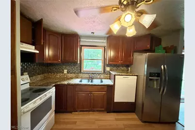 3948 Carson Salt Springs Road, Newton Falls, OH 44444 - Photo 5
