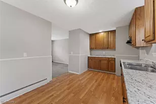 3917 Seneca Ave, Lorain, OH 44055 - Photo 9