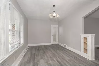 12008 Craven Avenue, Loveland, OH 44105 - Photo 3