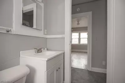 12008 Craven Avenue, Loveland, OH 44105 - Photo 31