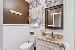 175 Crestview Dr, Elyria, OH 44035 - Photo 31