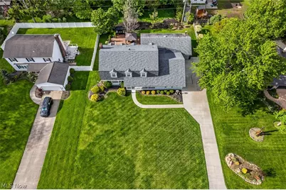 175 Crestview Drive, Elyria, OH 44035 - Photo 9