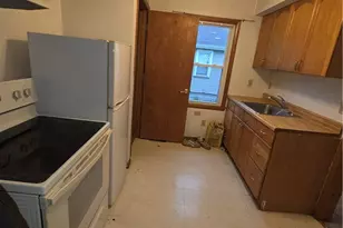 908 Cornell St, Youngstown, OH 44502 - Photo 11