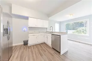 3879 W 36th St, Loveland, OH 44109 - Photo 9