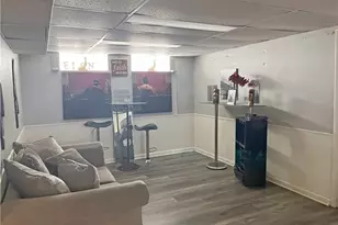 4241 Bexley Blvd, South Euclid, OH 44121 - Photo 9