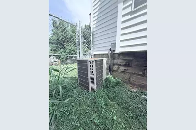 2132 10th Street SW, Akron, OH 44314 - Photo 5