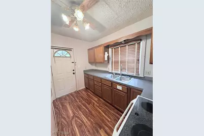 2132 10th Street SW, Akron, OH 44314 - Photo 13