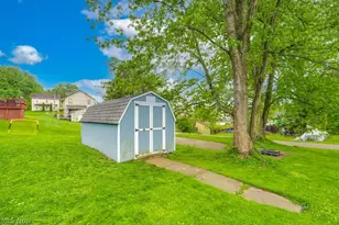54 S School St, Millersburg, OH 44654 - Photo 31