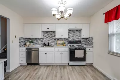 3277 Longwood Drive, Norton, OH 44203 - Photo 11