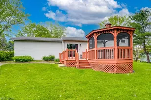 3277 Longwood Dr, Norton, OH 44203 - Photo 3