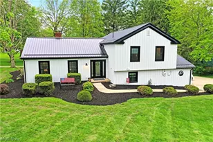 8093 S Park Dr, Garrettsville, OH 44231 - Photo 3