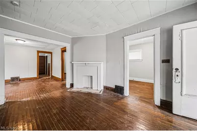13504 Ashburton Avenue, Loveland, OH 44110 - Photo 5