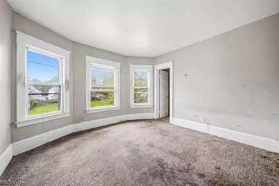 6732 Edna Avenue, Loveland, OH 44103 - Photo 5