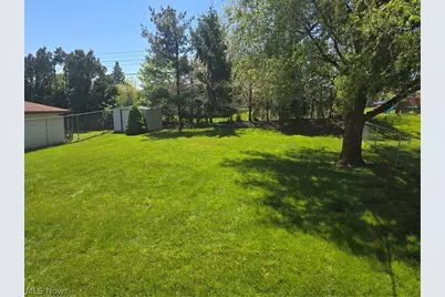 3327 Nottingham Drive, Parma, OH 44134 - Photo 11