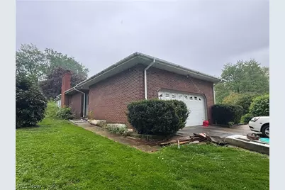 5606 Chandler Avenue NW, North Canton, OH 44720 - Photo 7