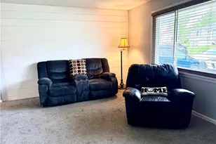 3918 Hanlin Way, Weirton, WV 26062 - Photo 5