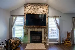 3877 Dawley Rd, Ravenna, OH 44266 - Photo 9