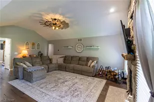 3877 Dawley Rd, Ravenna, OH 44266 - Photo 11