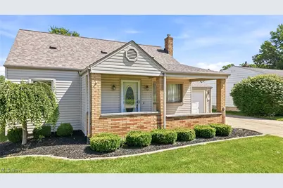 245 Manor Avenue, Struthers, OH 44471 - Photo 1