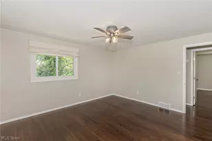 33320 Outley Park Dr, Solon, OH 44139 - Photo 27