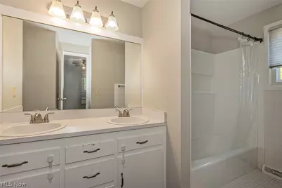 33320 Outley Park Drive, Solon, OH 44139 - Photo 29