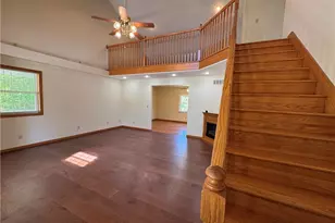 445 Calder Ridge Rd, Belpre, OH 45714 - Photo 3