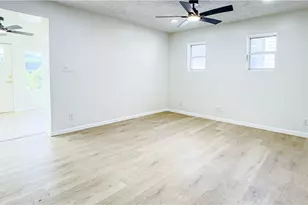 863 Highland St, Follansbee, WV 26037 - Photo 15