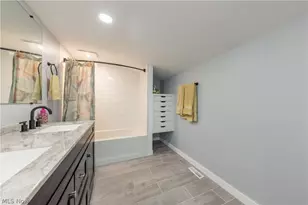 1366 E Twinsburg Rd, Macedonia, OH 44056 - Photo 23