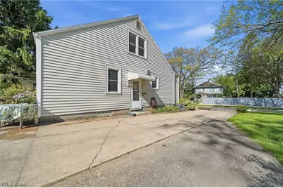 2031 Verde Avenue, Akron, OH 44314 - Photo 35