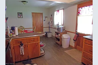 687 E Catawba Avenue, Akron, OH 44306 - Photo 7