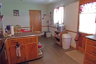 687 E Catawba Ave, Akron, OH 44306 - Photo 7