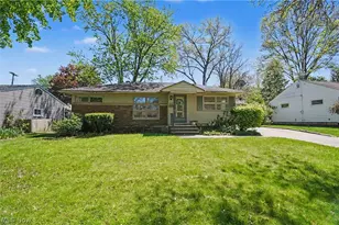 2471 19th St, Cuyahoga Falls, OH 44223 - Photo 3