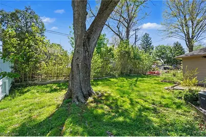 2471 19th Street, Cuyahoga Falls, OH 44223 - Photo 33