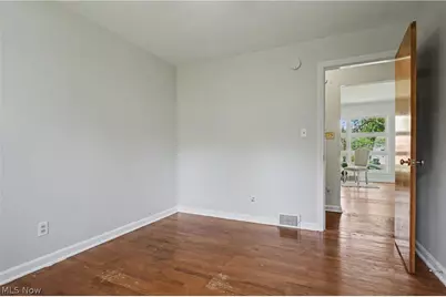 2471 19th Street, Cuyahoga Falls, OH 44223 - Photo 31