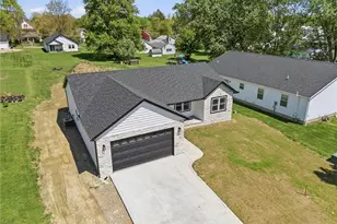 29 Euclid St, Marshallville, OH 44645 - Photo 3