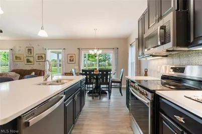 5810 Quarry Lake Drive SE, Canton, OH 44730 - Photo 15