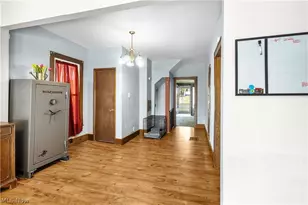 915 Clark St, Cambridge, OH 43725 - Photo 11