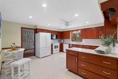 1300 7th Street NE, North Canton, OH 44720 - Photo 7