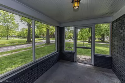 1383 Delia Avenue, Akron, OH 44320 - Photo 23