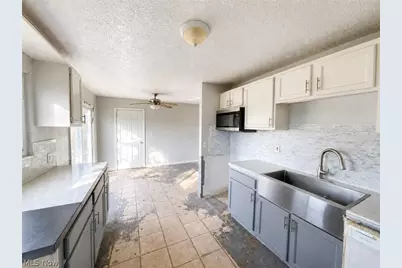6294 Randolph Road, Huber Heights, OH 44146 - Photo 9