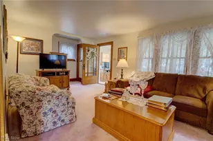1200 Lily St, Akron, OH 44301 - Photo 5